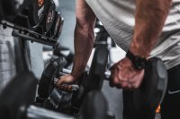 Waarom HYROX de populairste fitnesstrend voor mannen is